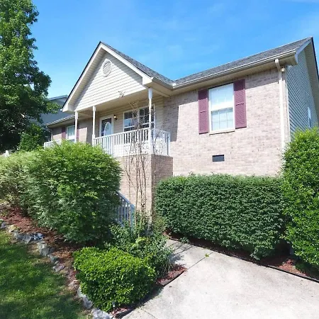 20 Mins To Nashville, Fenced Yard Included